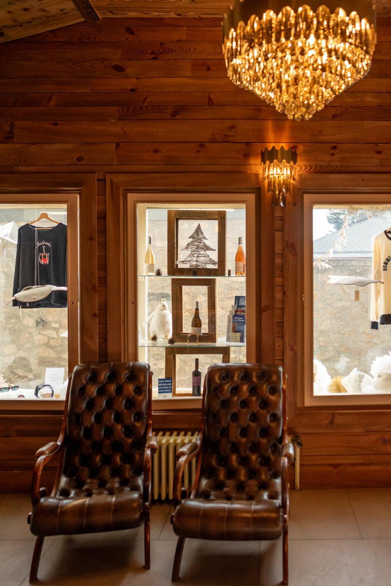 Hotel Des Pyrenees 3*
